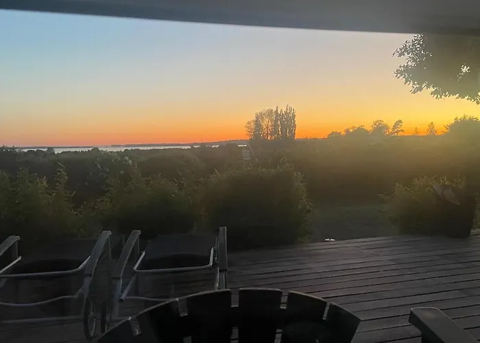 In With 5 Bedrooms And Internet Ebeltoft